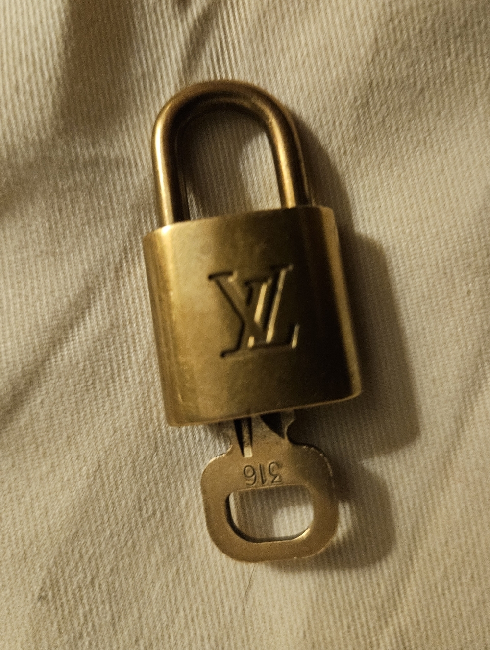 Authentic Louis Vuitton White Multicolor Monogram Alma PM Satchel W/Lock & Key - Picture 12 of 14